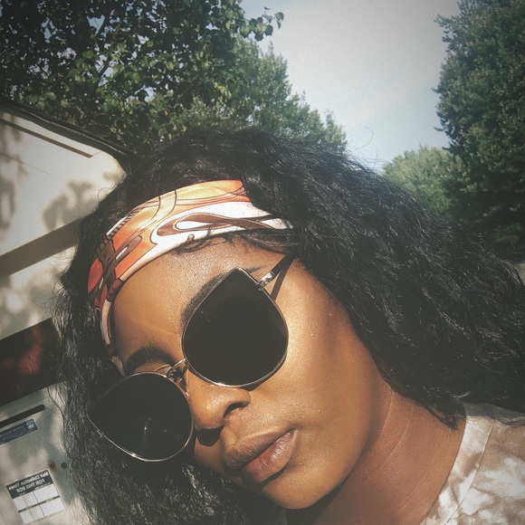 Scarf - Picture 3 of 3